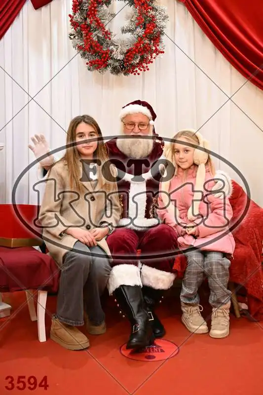 20.12. 15 00 DO 20 00 11 - FotoKurti