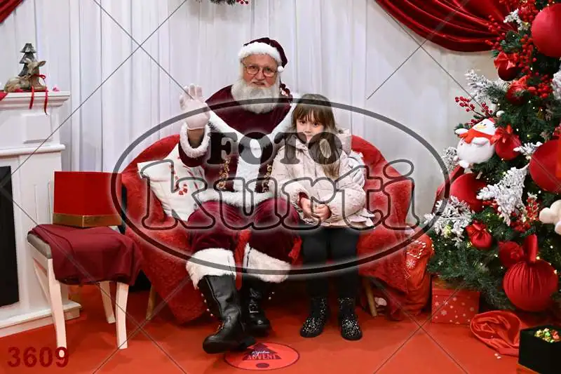 20.12. 15 00 DO 20 00 12 - FotoKurti