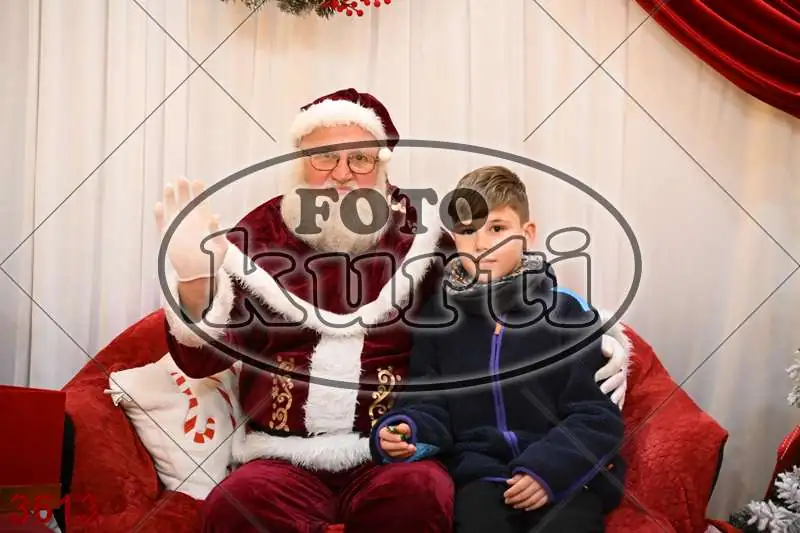 20.12. 15 00 DO 20 00 4 - FotoKurti