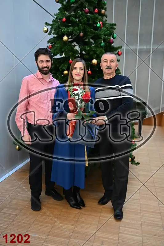 12:30 h 11 - FotoKurti