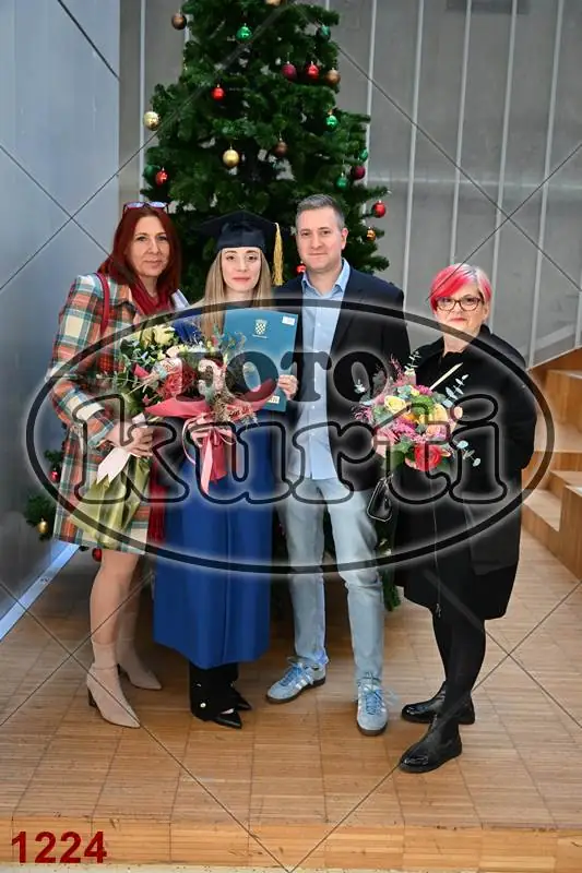 12:30 h 9 - FotoKurti