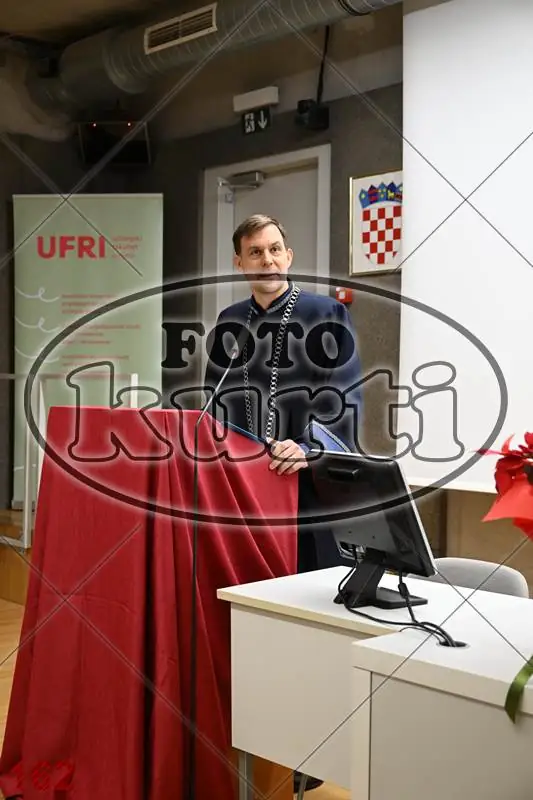 09:30h 6 - FotoKurti