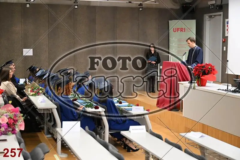 09:30h 5 - FotoKurti