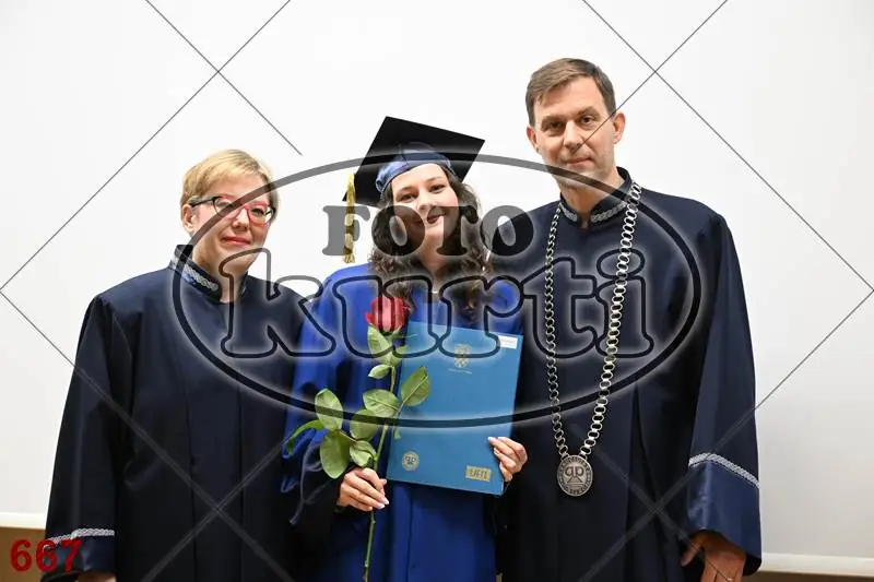 11:00h 8 - FotoKurti