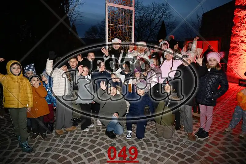 30.11. paljenje lampica 1 - FotoKurti