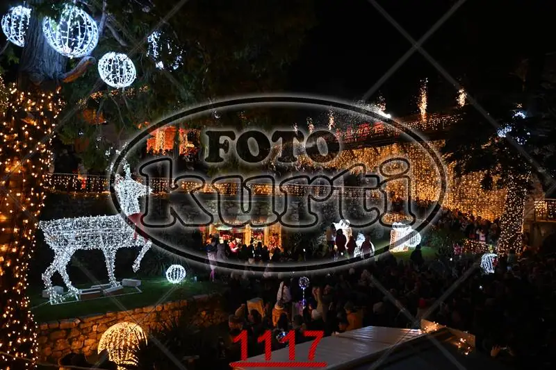 30.11. paljenje lampica 1 - FotoKurti