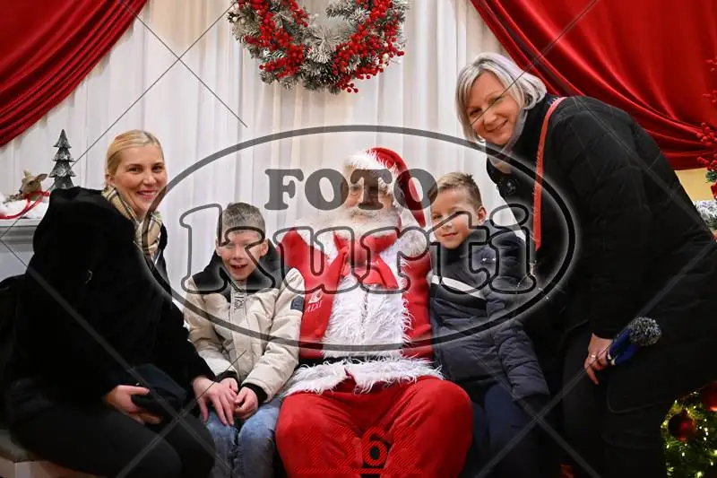 30.11. paljenje lampica 1 - FotoKurti