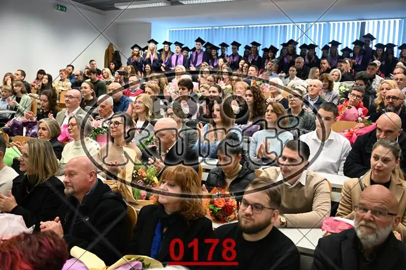 10:00h 10 - FotoKurti