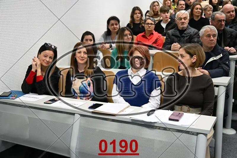 10:00h 10 - FotoKurti