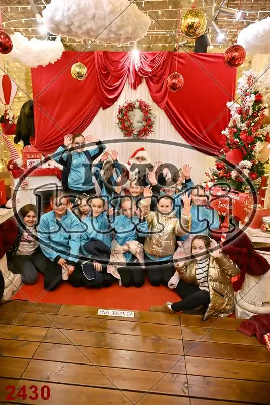 21.12. 10 00 DO 13 00 11 - FotoKurti