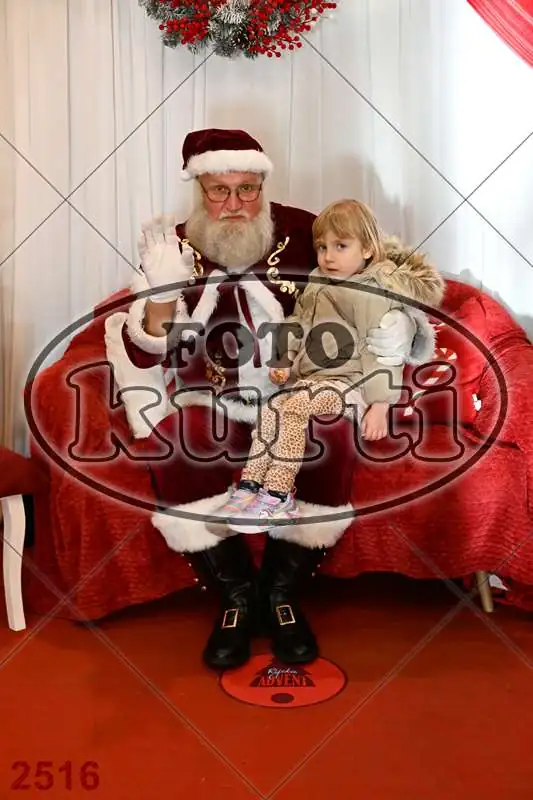 21.12. 15 00 DO 17 30 5 - FotoKurti