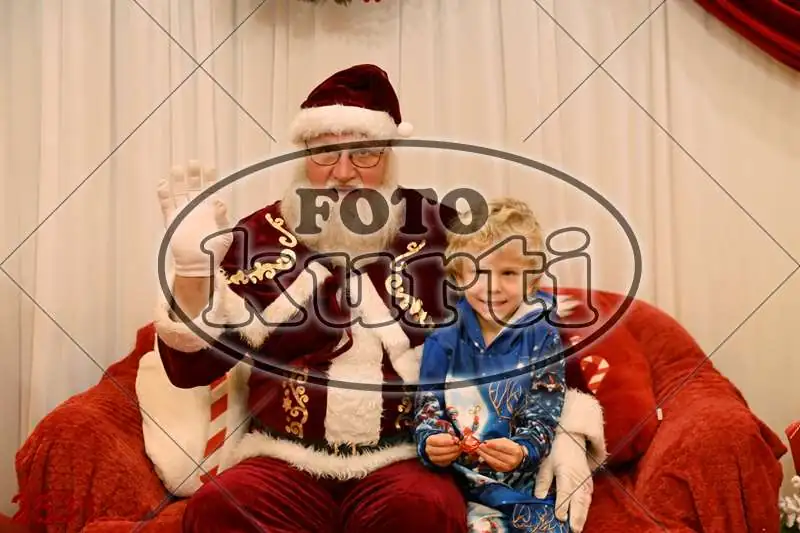 21.12. 15 00 DO 17 30 8 - FotoKurti