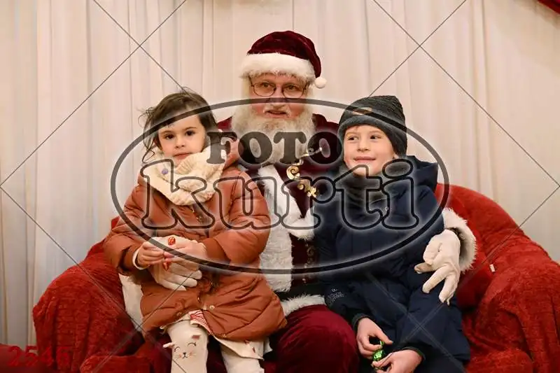 21.12. 15 00 DO 17 30 11 - FotoKurti