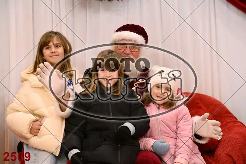 21.12. 15 00 DO 17 30 10 - FotoKurti