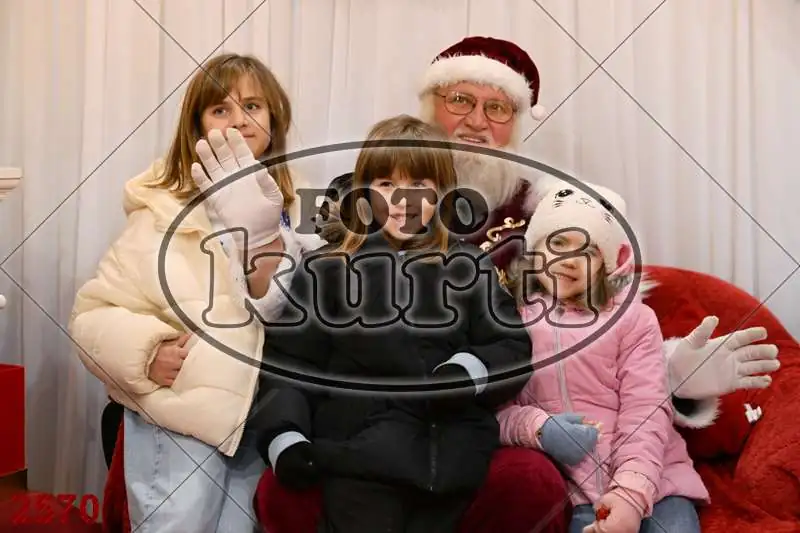 21.12. 15 00 DO 17 30 11 - FotoKurti