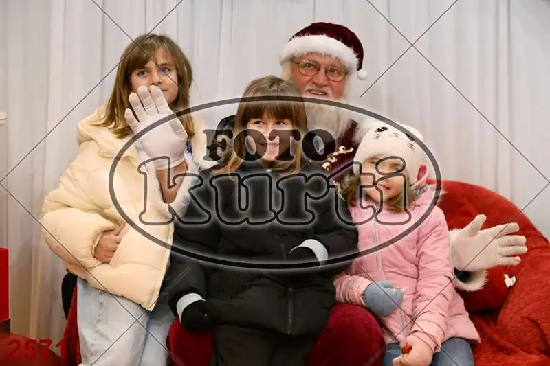 21.12. 15 00 DO 17 30 12 - FotoKurti