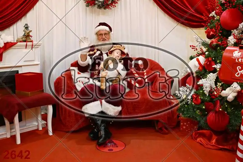 21.12. 15 00 DO 17 30 11 - FotoKurti
