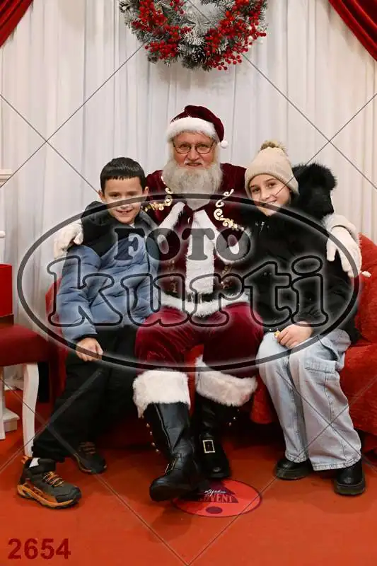21.12. 15 00 DO 17 30 11 - FotoKurti