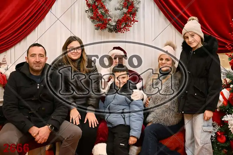 21.12. 15 00 DO 17 30 11 - FotoKurti