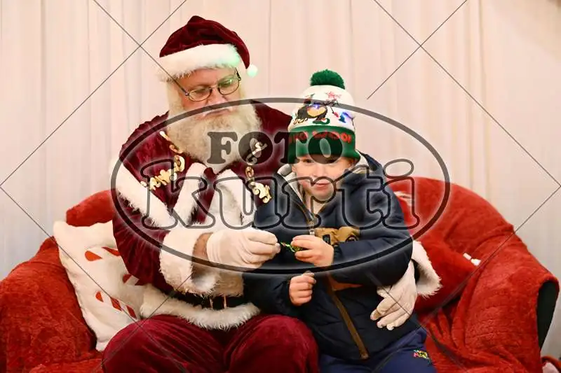 21.12. 15 00 DO 17 30 12 - FotoKurti