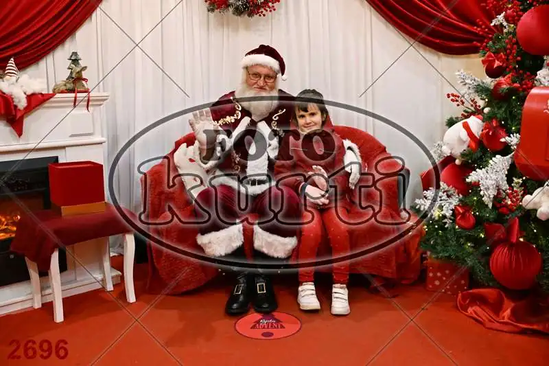 21.12. 15 00 DO 17 30 5 - FotoKurti
