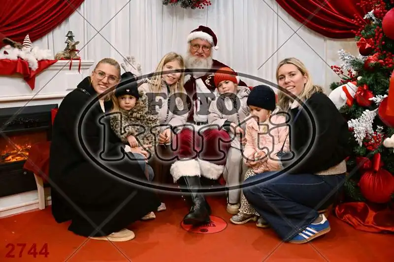 21.12. 15 00 DO 17 30 5 - FotoKurti