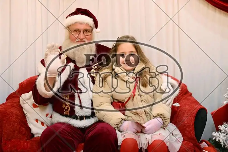 21.12. 15 00 DO 17 30 5 - FotoKurti