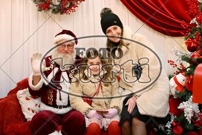21.12. 15 00 DO 17 30 11 - FotoKurti