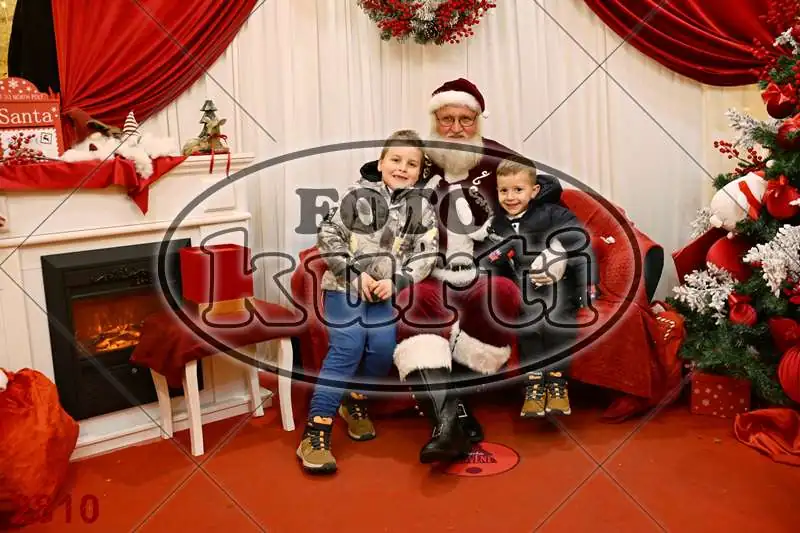 21.12. 15 00 DO 17 30 11 - FotoKurti