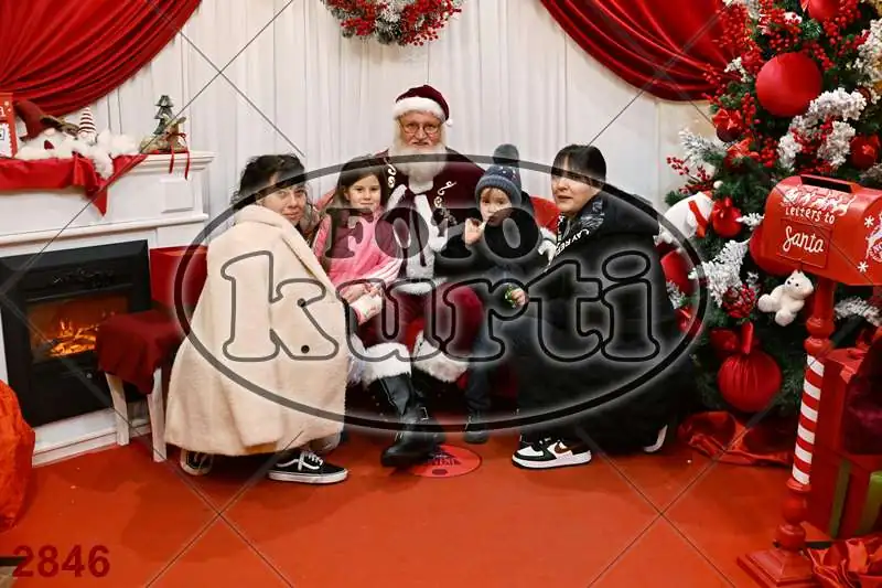 21.12. 15 00 DO 17 30 11 - FotoKurti