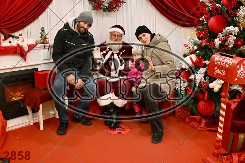 21.12. 15 00 DO 17 30 11 - FotoKurti