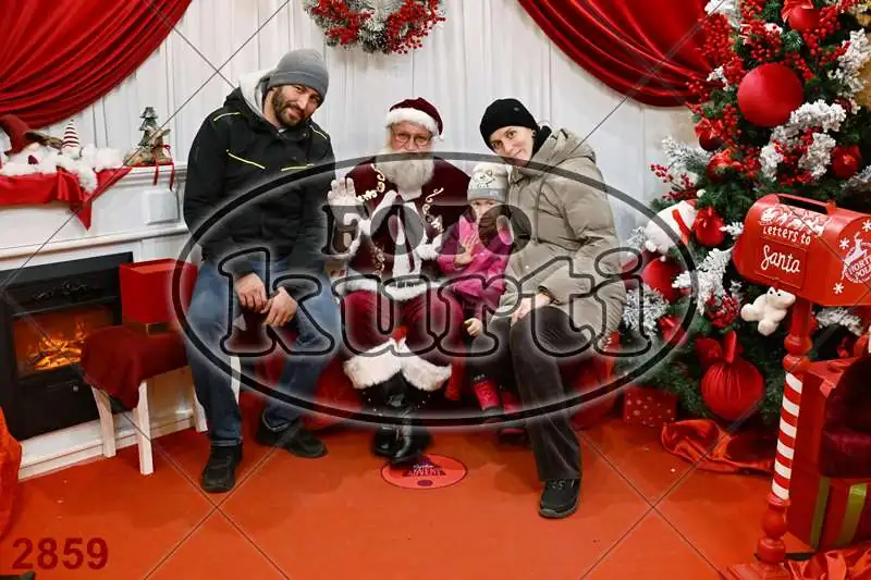21.12. 15 00 DO 17 30 12 - FotoKurti