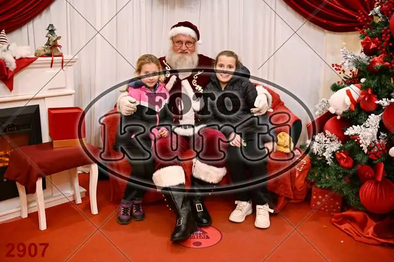 21.12. 15 00 DO 17 30 12 - FotoKurti