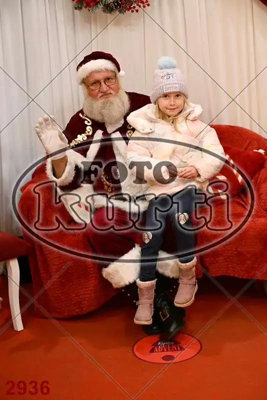 21.12. 15 00 DO 17 30 5 - FotoKurti