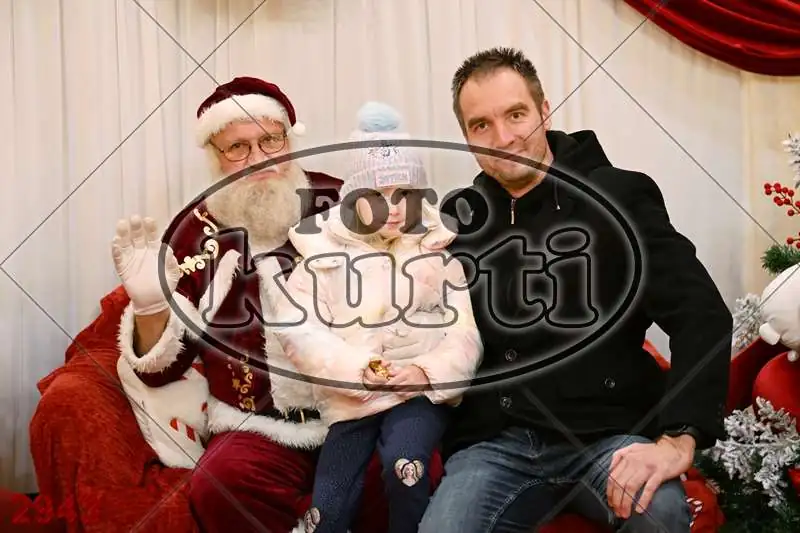21.12. 15 00 DO 17 30 12 - FotoKurti