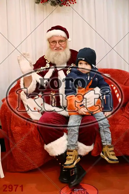 21.12. 15 00 DO 17 30 4 - FotoKurti