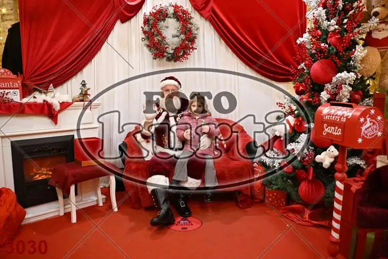 21.12. 17 30 DO 20 00 1 - FotoKurti