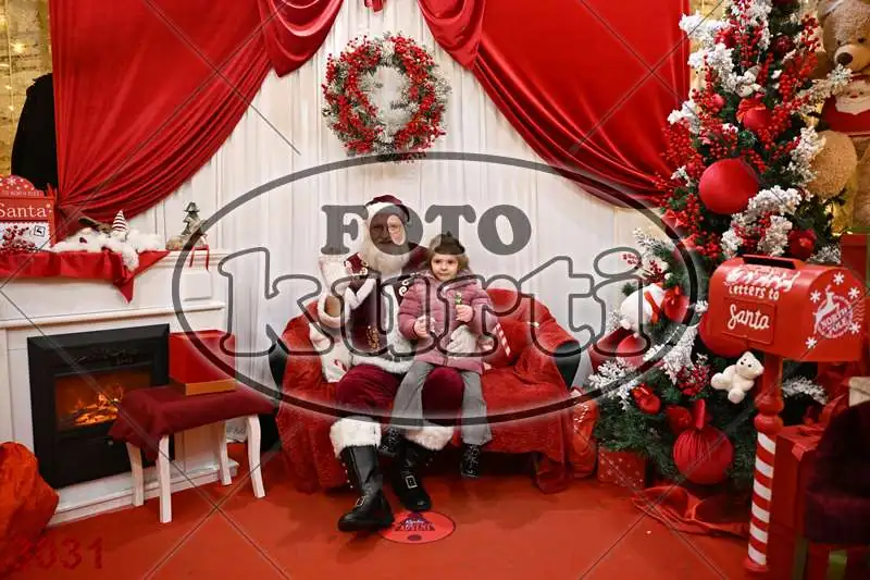 21.12. 17 30 DO 20 00 2 - FotoKurti