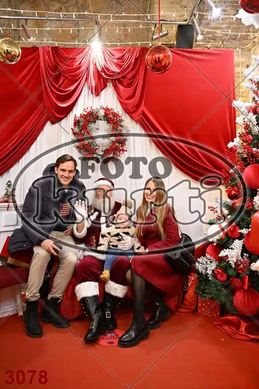 21.12. 17 30 DO 20 00 1 - FotoKurti
