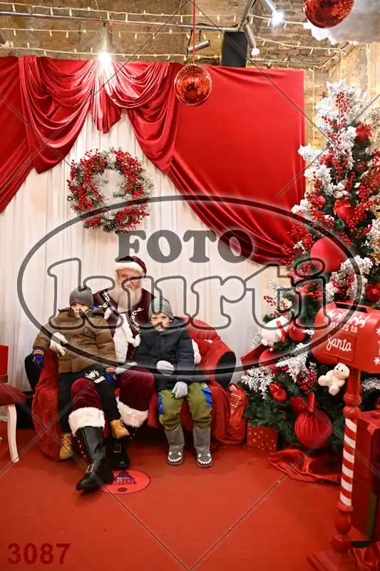 21.12. 17 30 DO 20 00 10 - FotoKurti