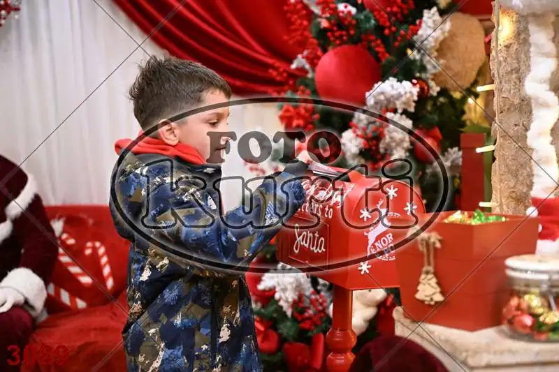 21.12. 17 30 DO 20 00 12 - FotoKurti