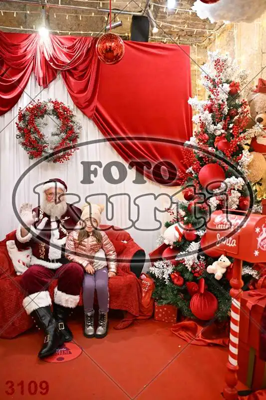 21.12. 17 30 DO 20 00 8 - FotoKurti