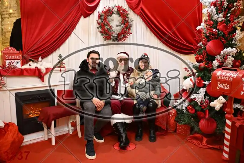 21.12. 17 30 DO 20 00 12 - FotoKurti