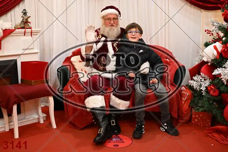21.12. 17 30 DO 20 00 4 - FotoKurti