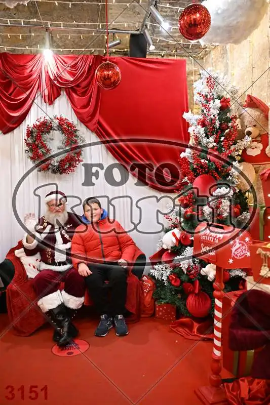 21.12. 17 30 DO 20 00 2 - FotoKurti