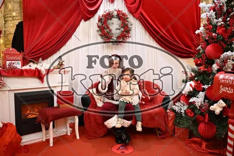 21.12. 17 30 DO 20 00 4 - FotoKurti