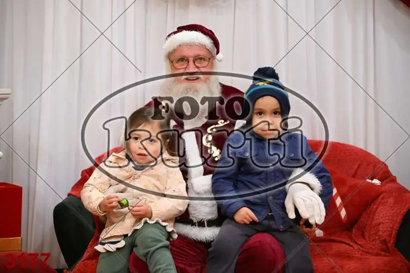 21.12. 17 30 DO 20 00 4 - FotoKurti