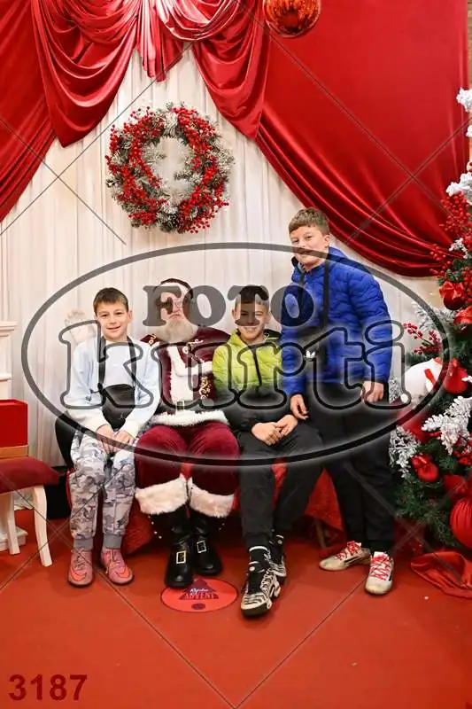 21.12. 17 30 DO 20 00 2 - FotoKurti