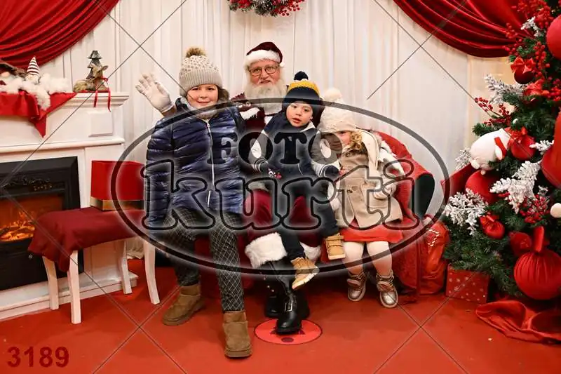21.12. 17 30 DO 20 00 4 - FotoKurti