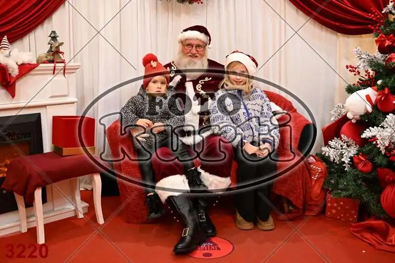 21.12. 17 30 DO 20 00 11 - FotoKurti